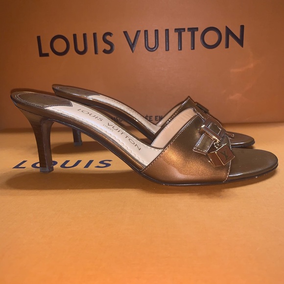 Louis Vuitton bronze vernis Dice mule heel sandals - Picture 5 of 9